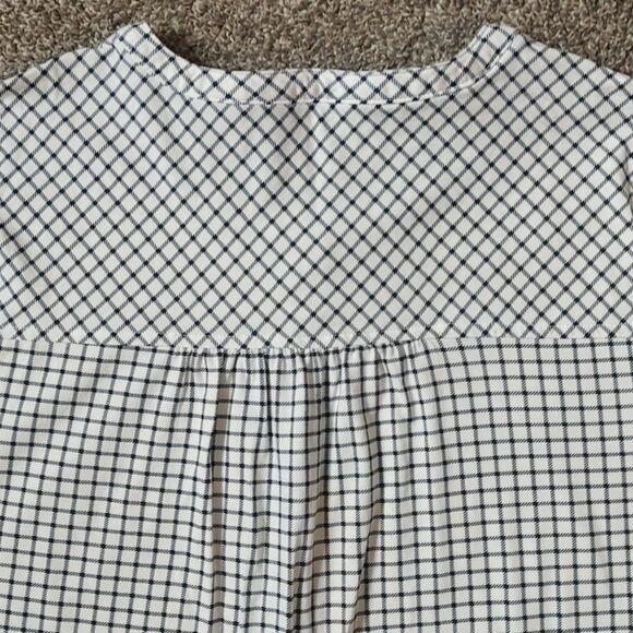 Lands' End Women's Size Medium (10-12) Button Down Casual Top - Picture 5 of 9